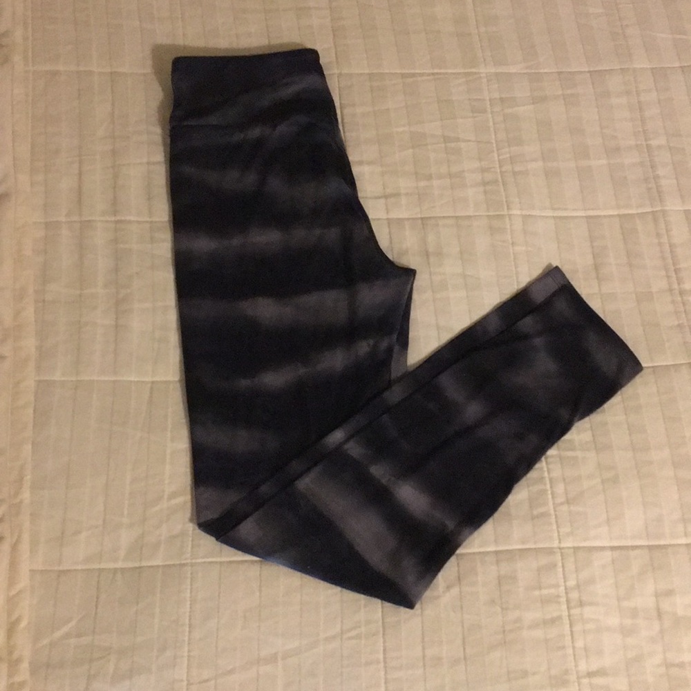 Athletic pants